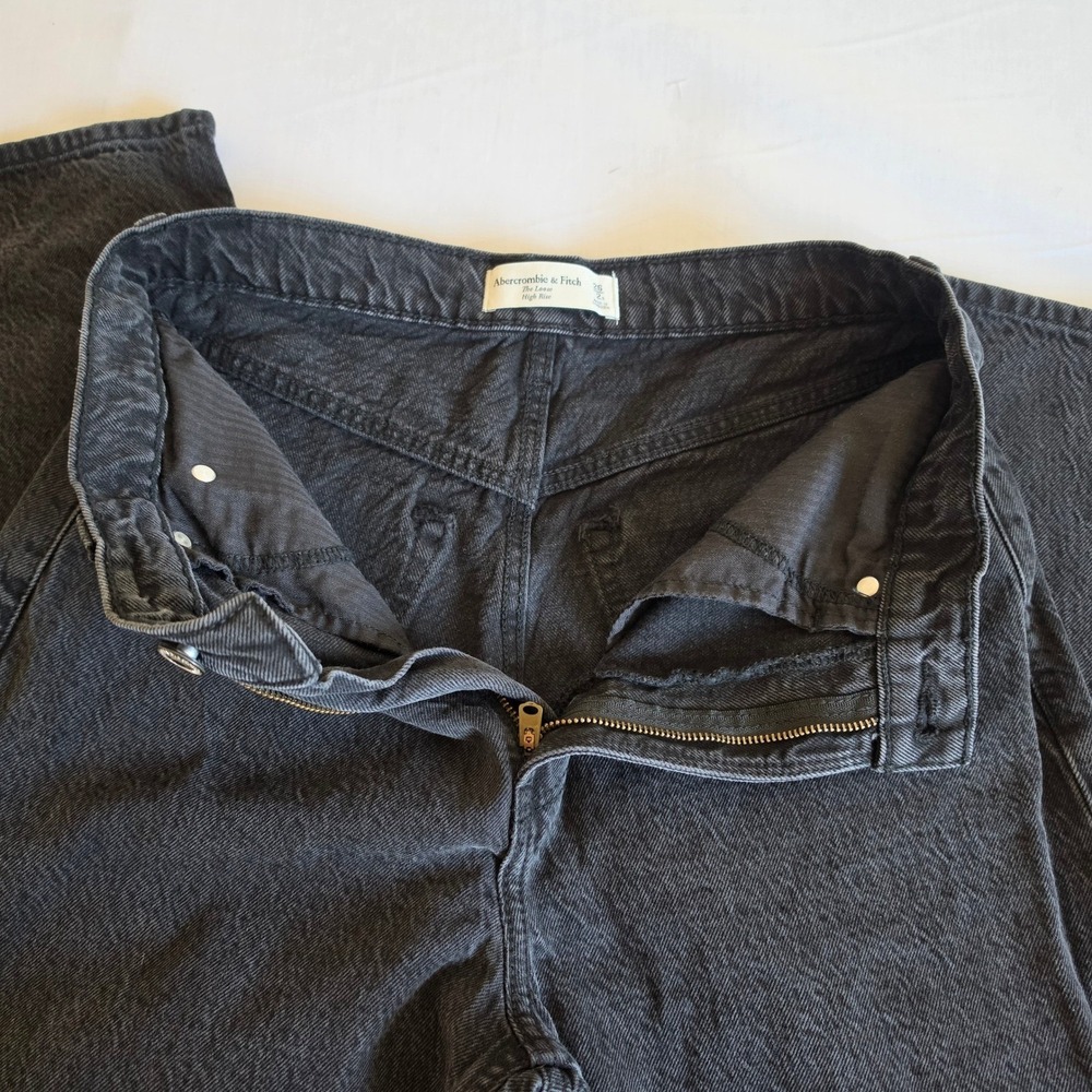 Abercrombie & Fitch The Loose High Rise Jeans Washed Black 26 2R - Picture 4 of 11